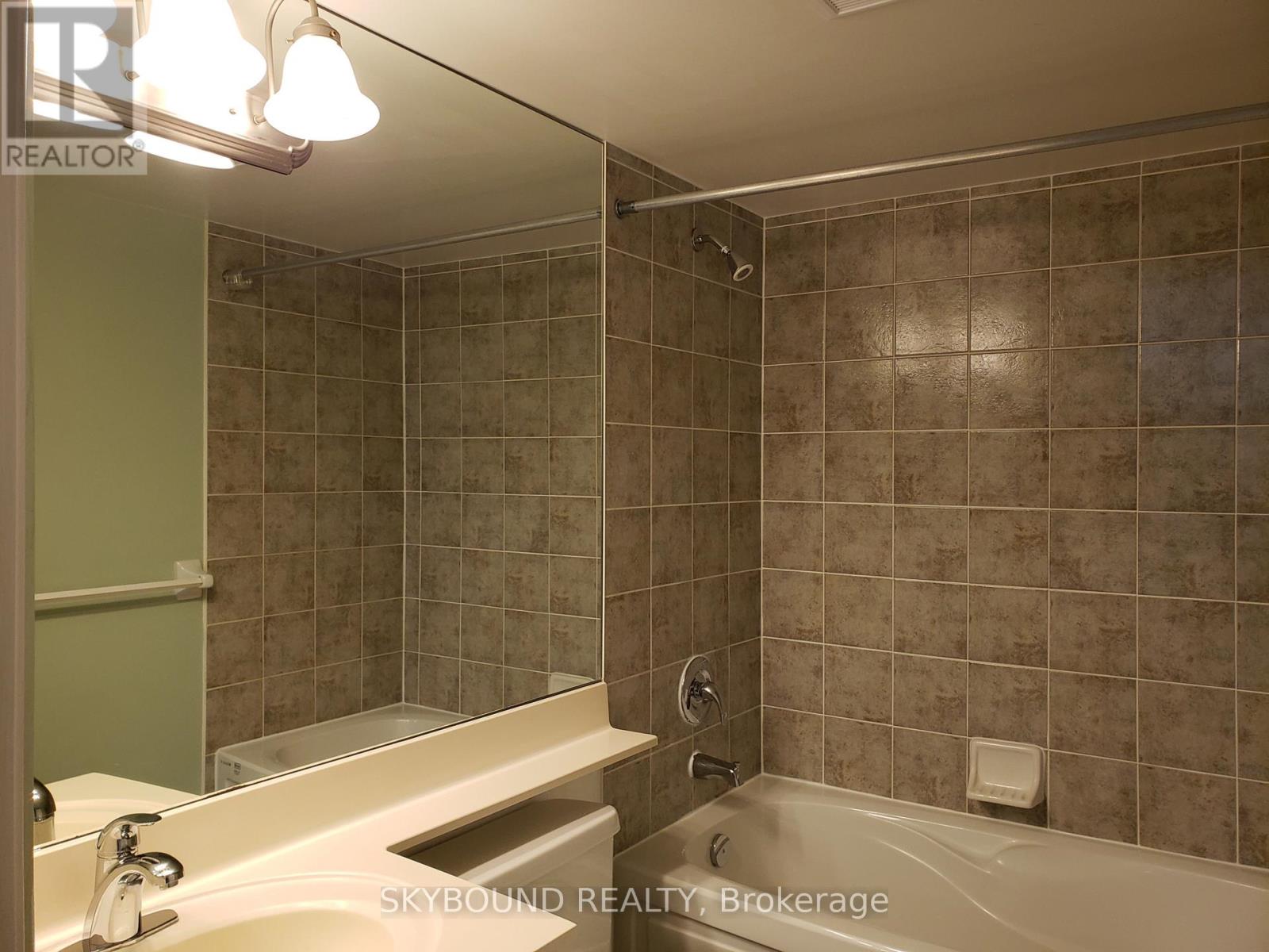 415 - 3880 Duke Of York Boulevard, Mississauga, Ontario  L5B 4M7 - Photo 12 - W12956702