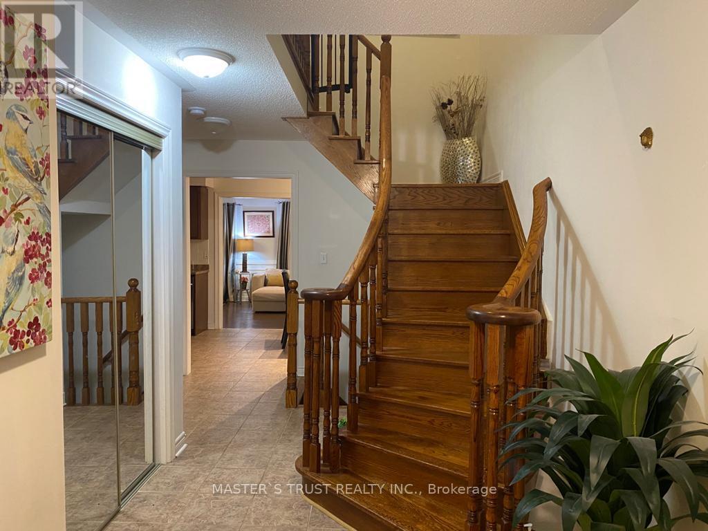 67 - 6035 Bidwell Trail, Mississauga, Ontario  L5V 3C9 - Photo 4 - W12956706