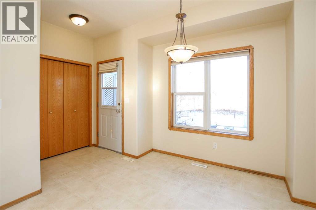 25 Adams Close, Red Deer, Alberta  T4R 2W4 - Photo 12 - A2297482