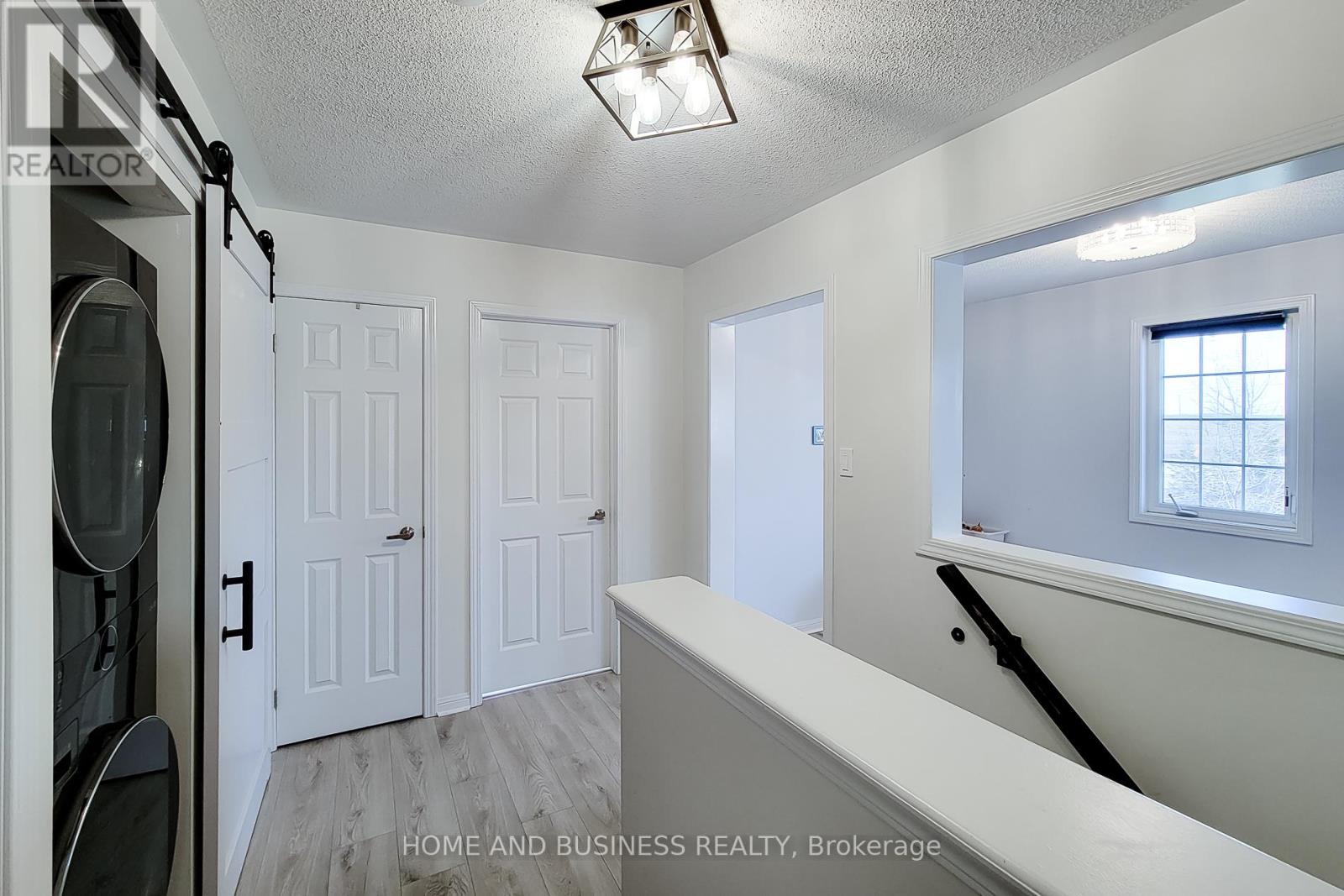 355 Chuchmach Close, Milton, Ontario  L9T 8B7 - Photo 27 - W12956606