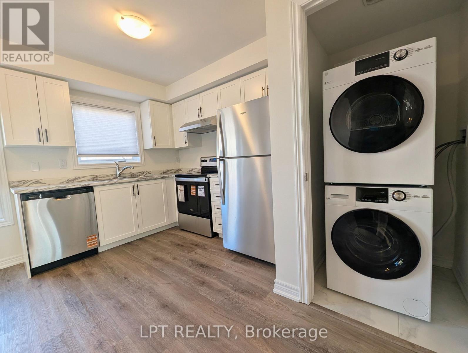 11a Bingham Road, Hamilton, Ontario  L8H 0B5 - Photo 3 - X12956404