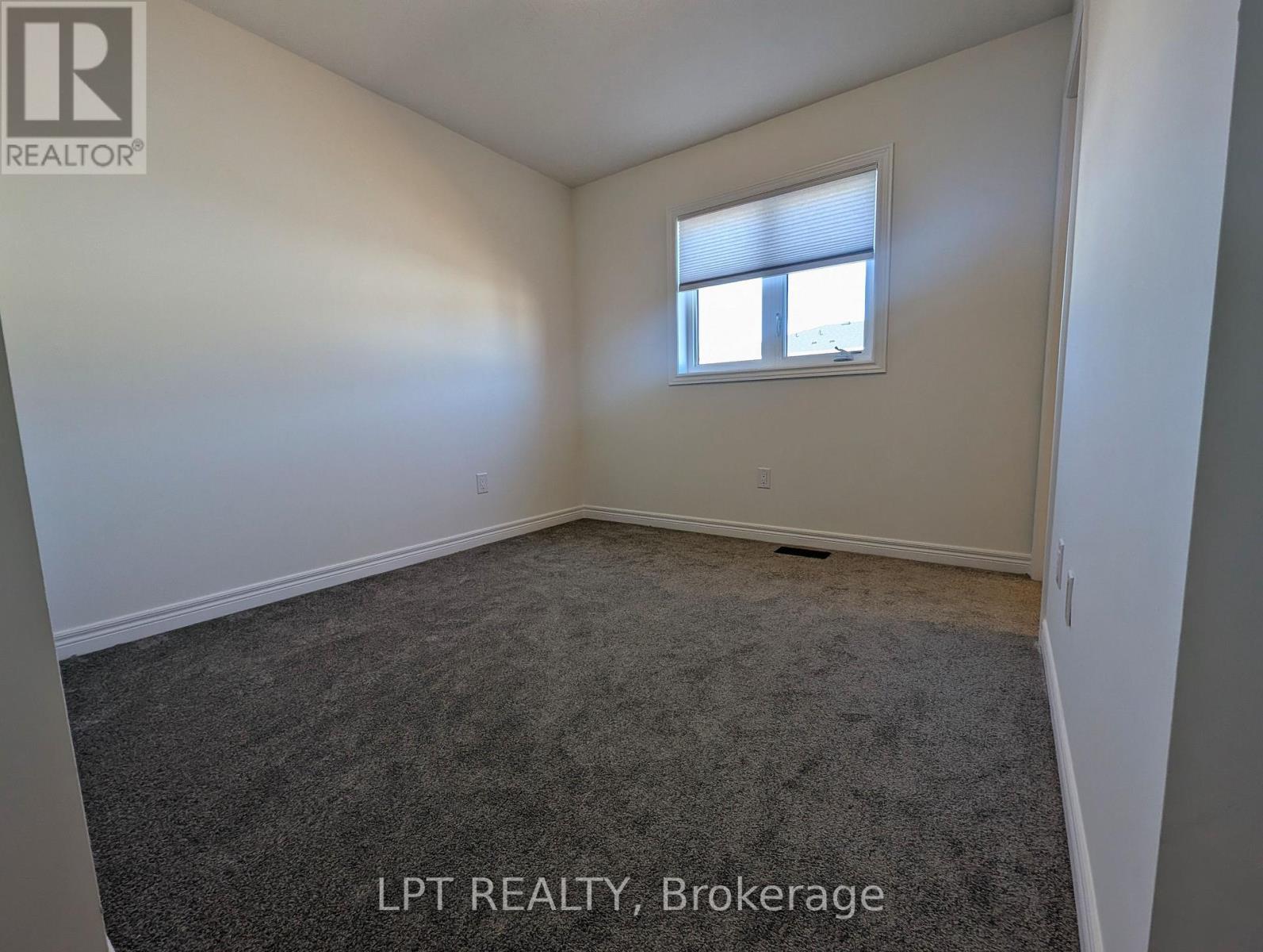 11a Bingham Road, Hamilton, Ontario  L8H 0B5 - Photo 11 - X12956404