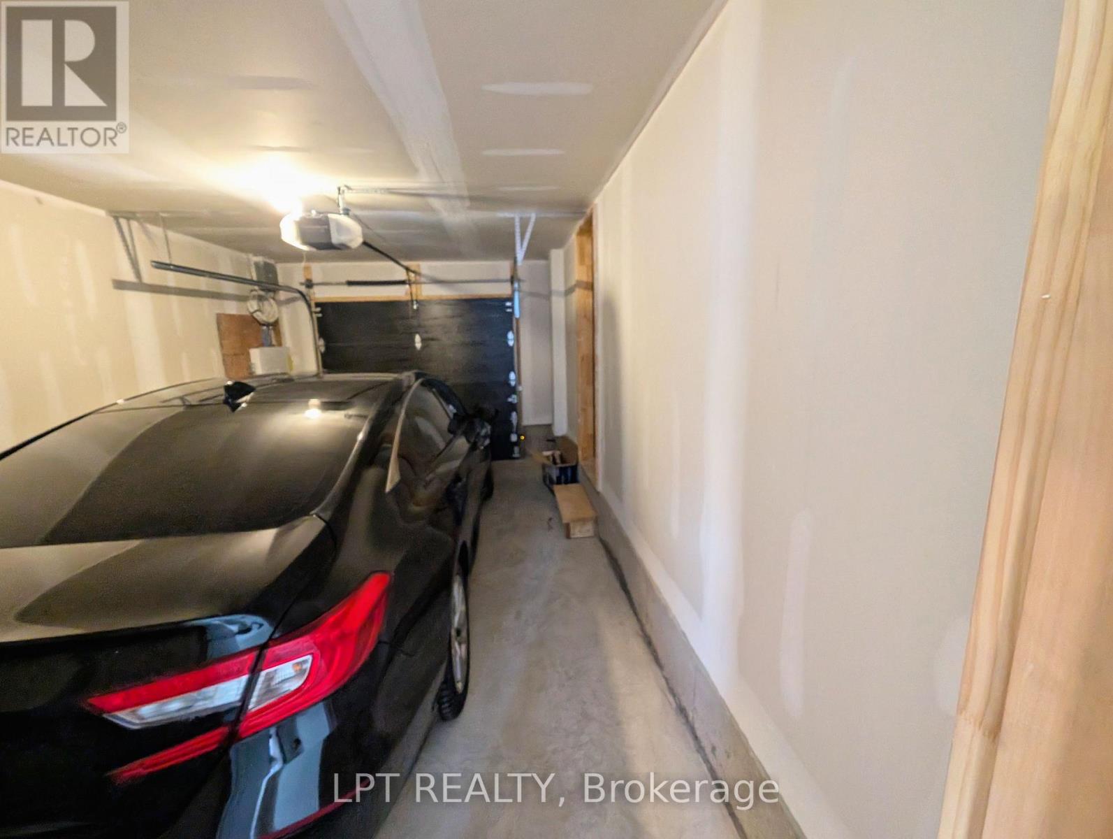 11a Bingham Road, Hamilton, Ontario  L8H 0B5 - Photo 14 - X12956404