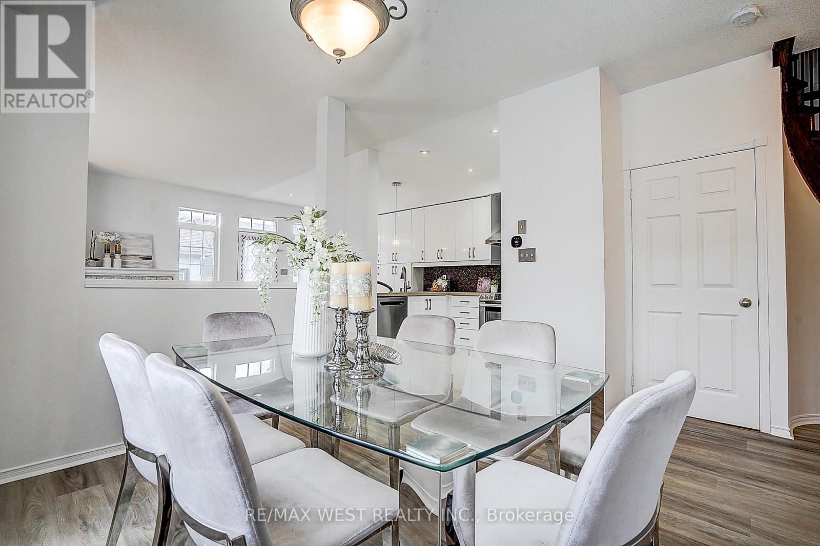 11 Dancer's Drive, Markham, Ontario  L6C 2C4 - Photo 16 - N12955452