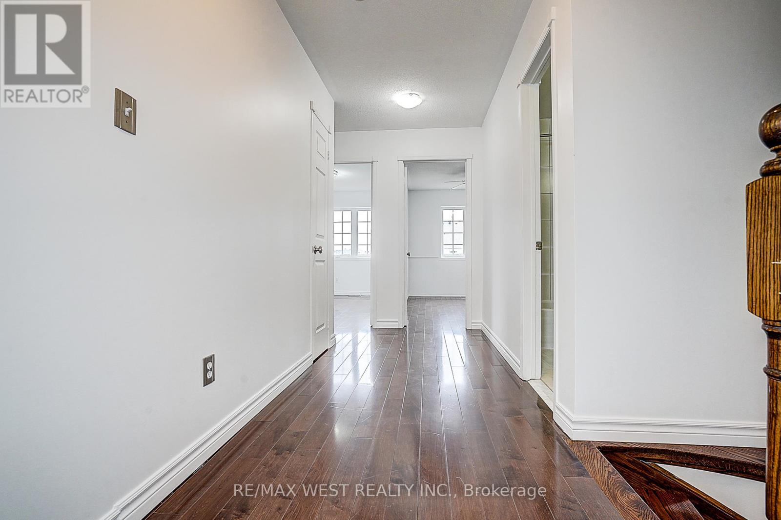 11 Dancer's Drive, Markham, Ontario  L6C 2C4 - Photo 32 - N12955452