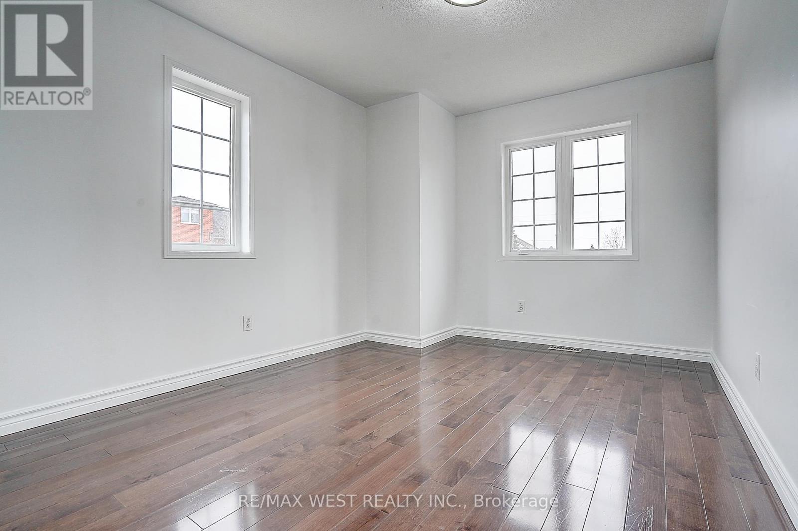 11 Dancer's Drive, Markham, Ontario  L6C 2C4 - Photo 37 - N12955452