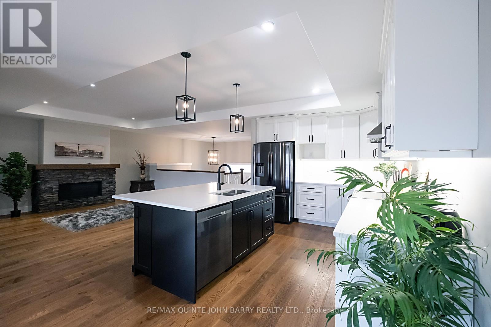 16532 Highway 2, Quinte West, Ontario  K8V 5P7 - Photo 10 - X12956720