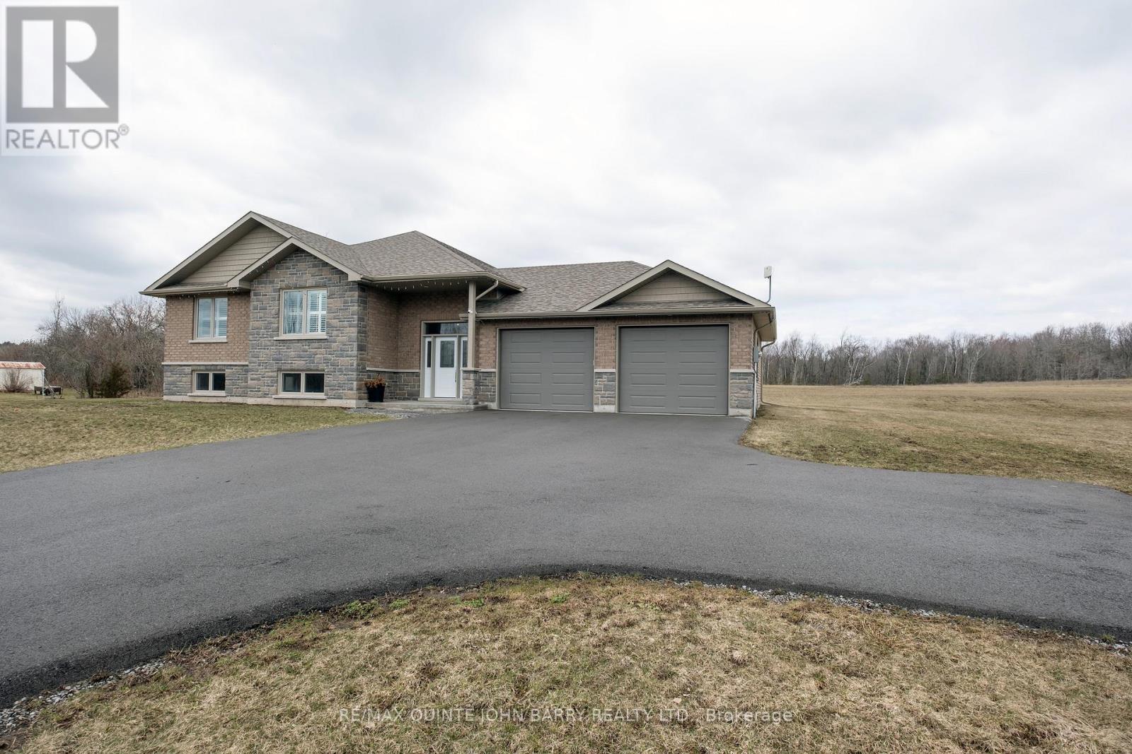16532 Highway 2, Quinte West, Ontario  K8V 5P7 - Photo 2 - X12956720