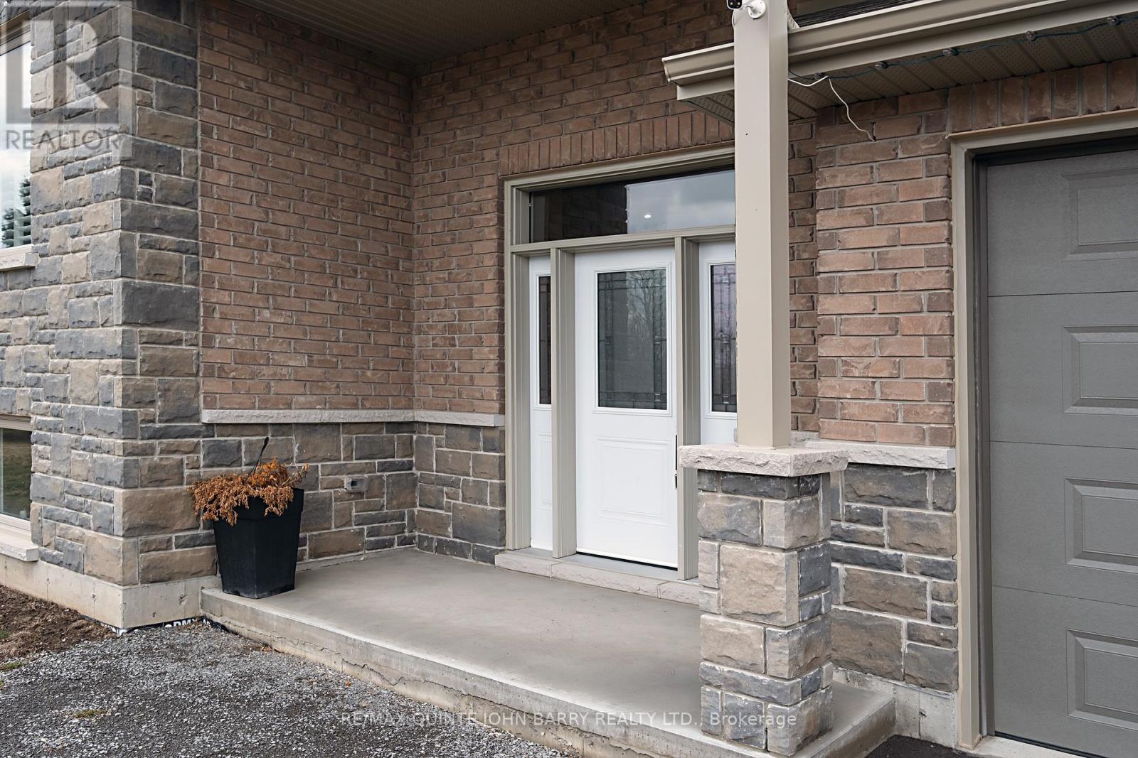 16532 Highway 2, Quinte West, Ontario  K8V 5P7 - Photo 3 - X12956720