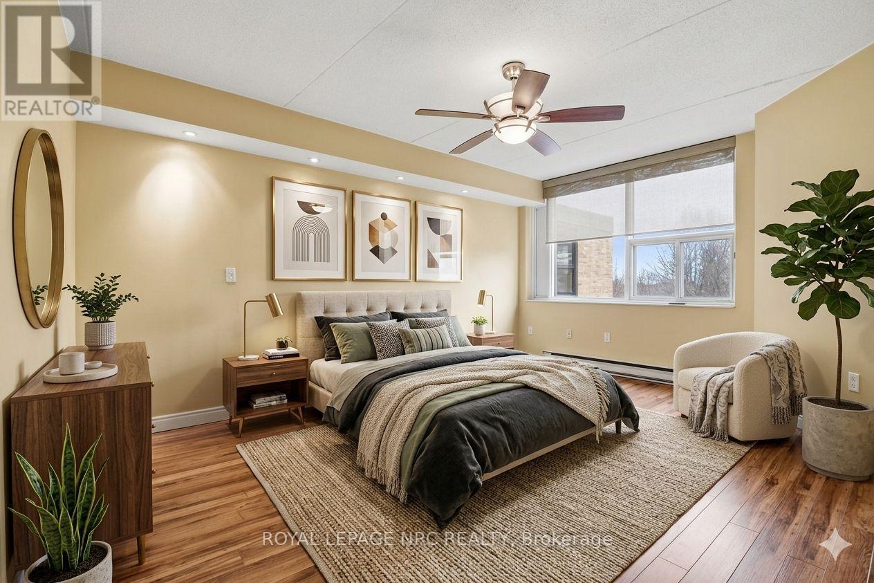 601b - 200 20 Highway W, Pelham (Fonthill), Ontario  L3E 0V7 - Photo 18 - X12912924