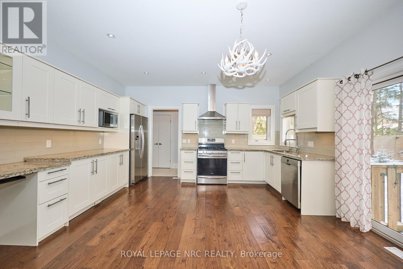 117 Burleigh Road N, Fort Erie, Ontario  L0S 1N0 - Photo 11 - X12956710