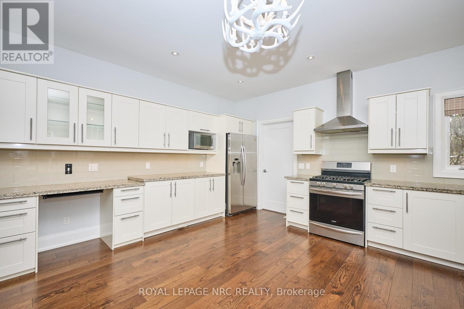 117 Burleigh Road N, Fort Erie, Ontario  L0S 1N0 - Photo 16 - X12956710