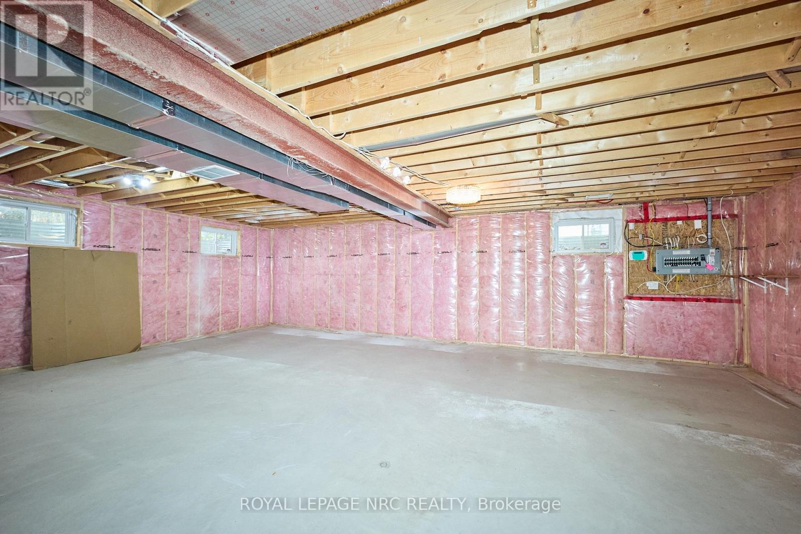 117 Burleigh Road N, Fort Erie, Ontario  L0S 1N0 - Photo 37 - X12956710