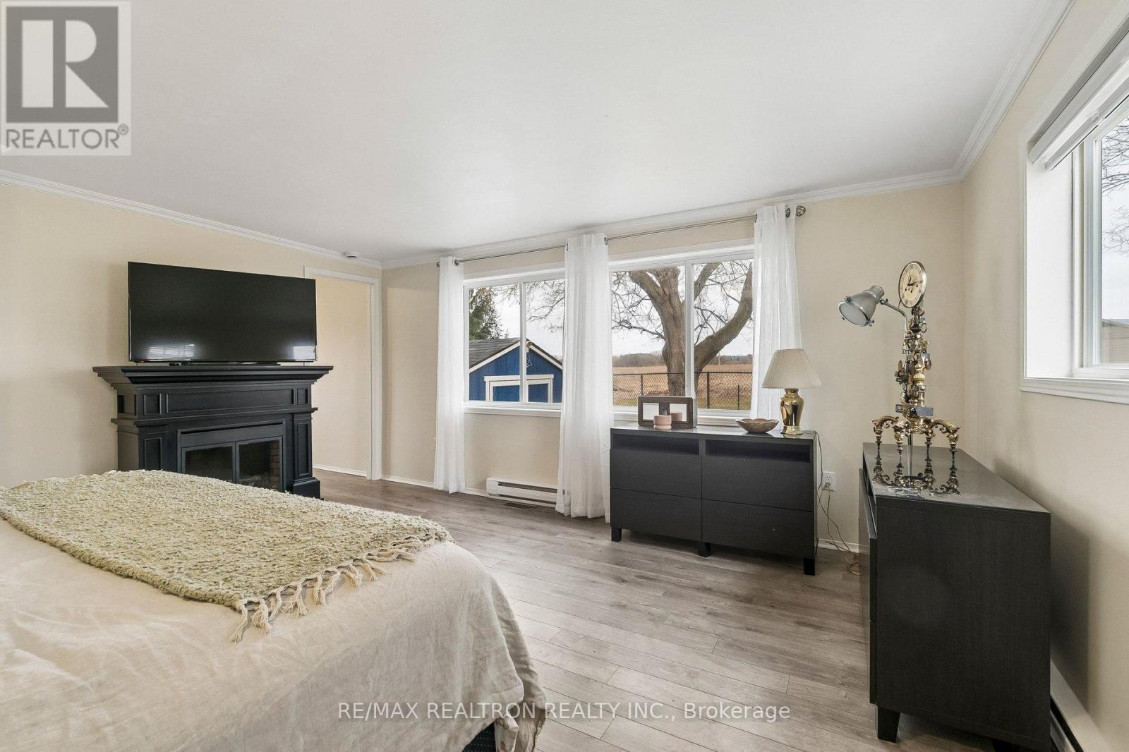 10 Pinecrest Circle, Innisfil, Ontario  L0L 1L0 - Photo 18 - N12956708