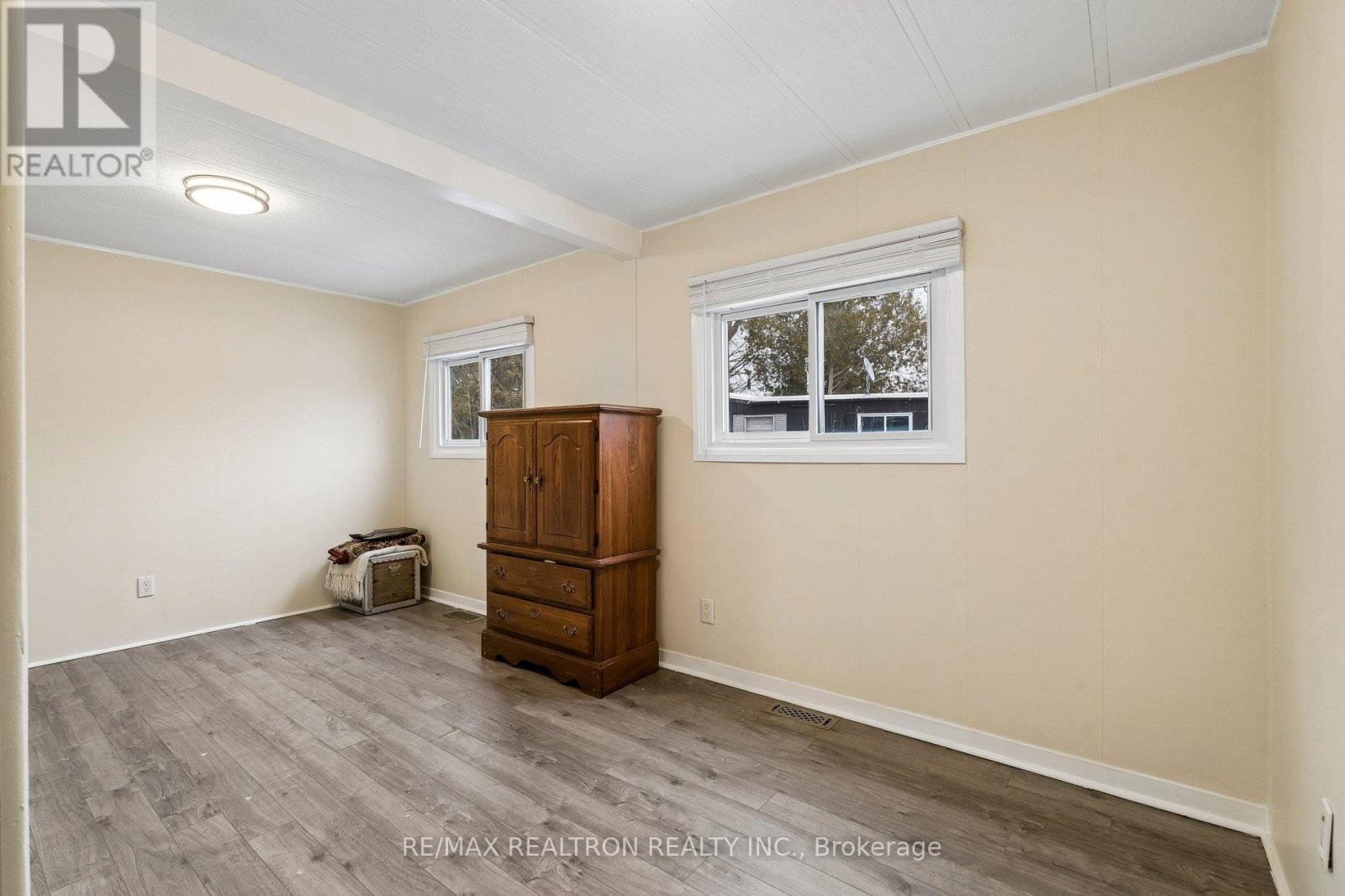 10 Pinecrest Circle, Innisfil, Ontario  L0L 1L0 - Photo 27 - N12956708