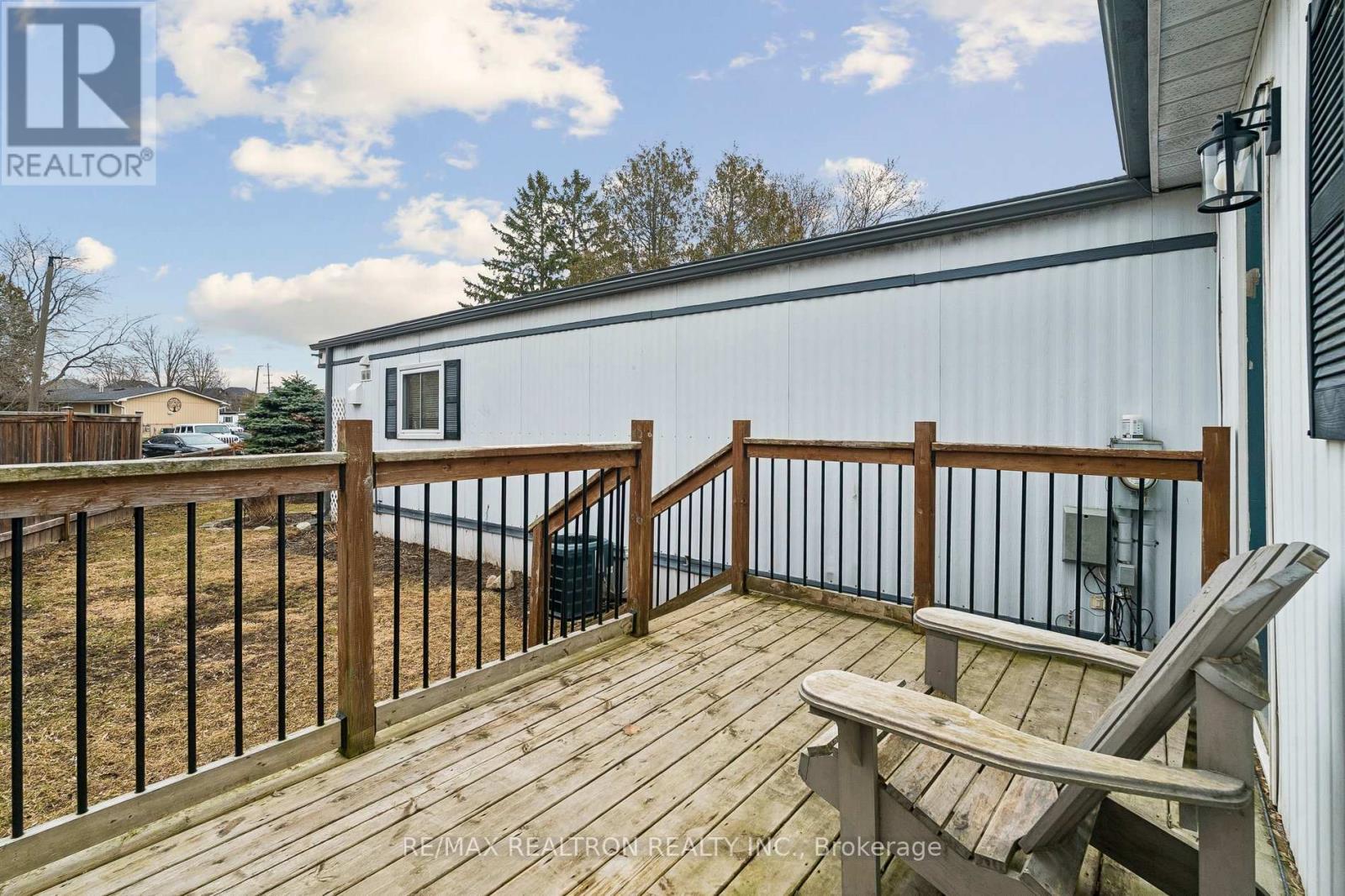 10 Pinecrest Circle, Innisfil, Ontario  L0L 1L0 - Photo 33 - N12956708