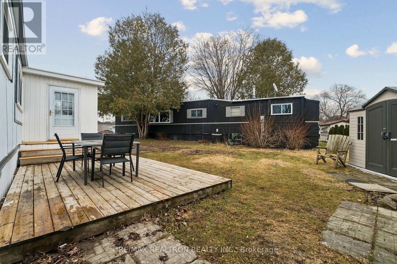 10 Pinecrest Circle, Innisfil, Ontario  L0L 1L0 - Photo 36 - N12956708