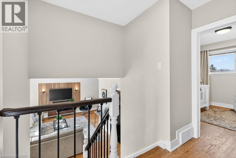 1525 Holburne Road, Mississauga, Ontario  L5E 2L7 - Photo 23 - 40814648