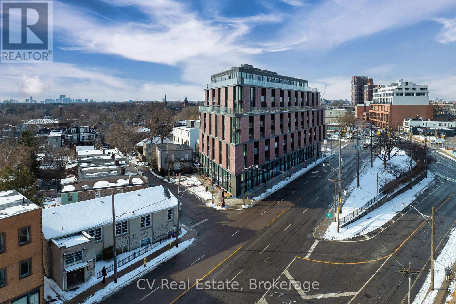 810 - 2625 Dundas Street W, Toronto, Ontario  M6P 0C5 - Photo 4 - W12956764