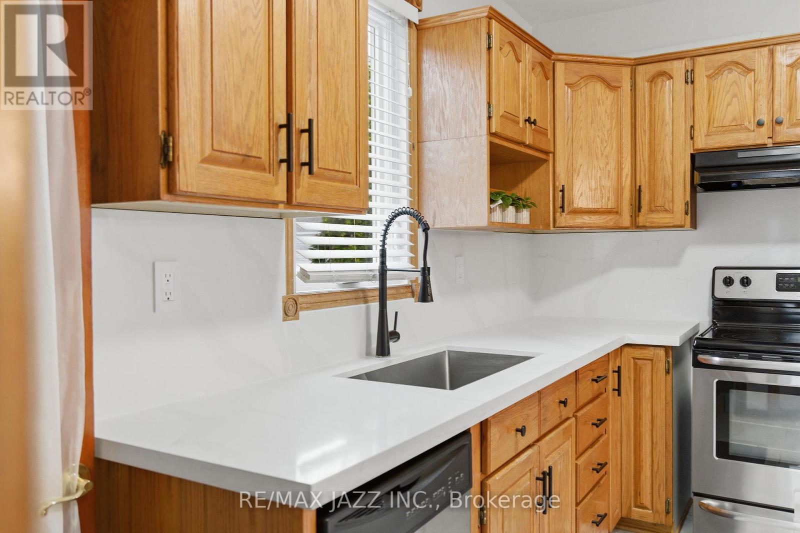 148 Conant Street, Oshawa, Ontario  L1H 3R8 - Photo 14 - E12956738