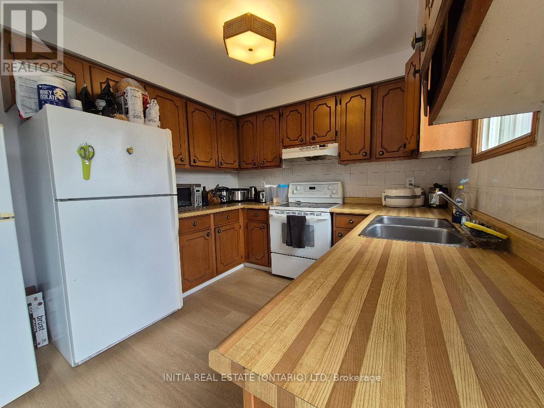 176 Chepstow Close, London North (North K), Ontario  N6G 3S2 - Photo 7 - X12956748