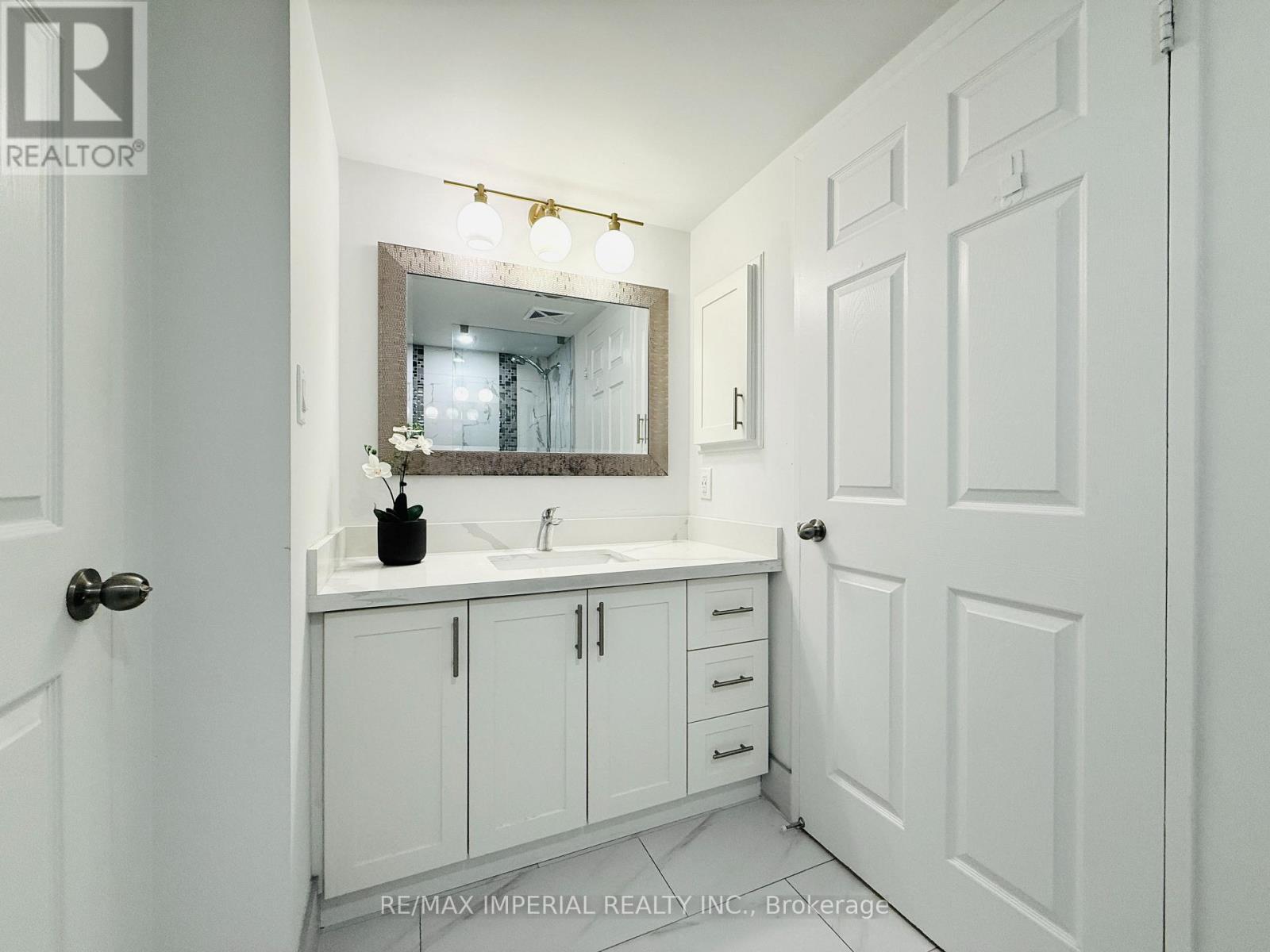 410 - 24 Wellesley Street W, Toronto, Ontario  M4Y 2X6 - Photo 10 - C12956730