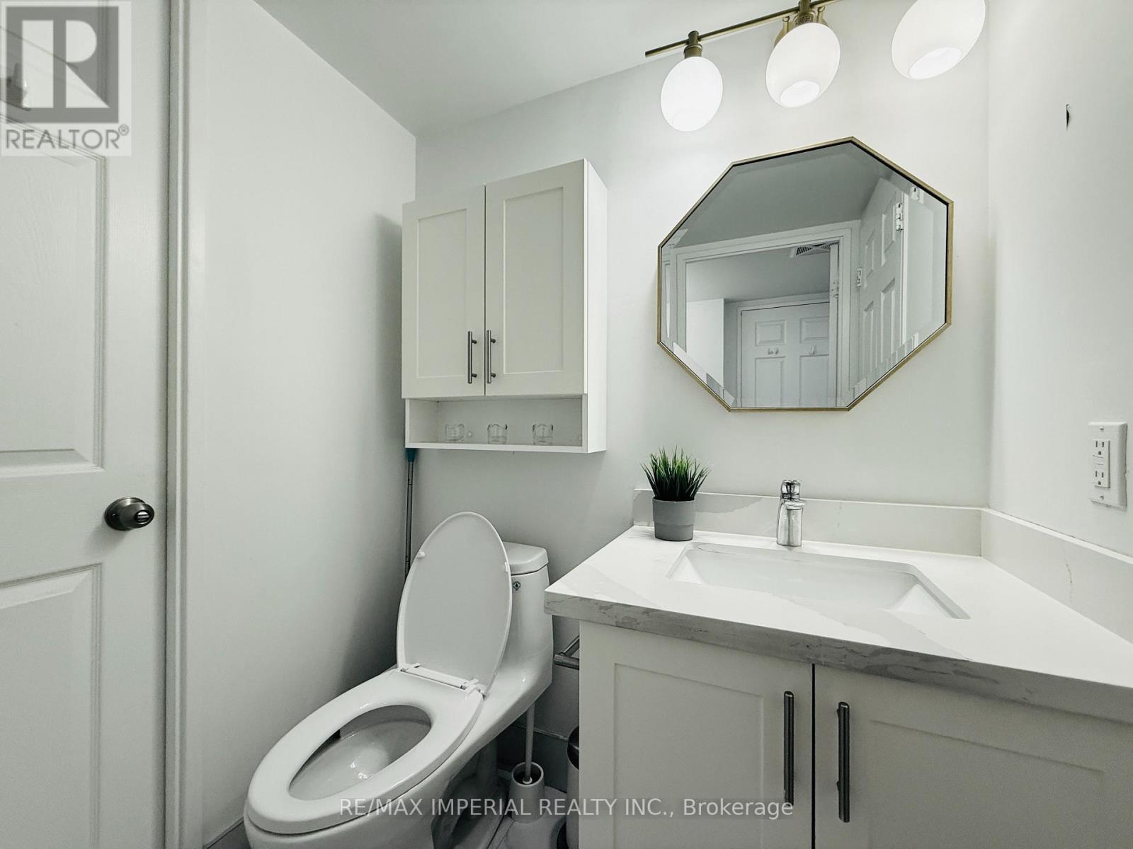 410 - 24 Wellesley Street W, Toronto, Ontario  M4Y 2X6 - Photo 11 - C12956730