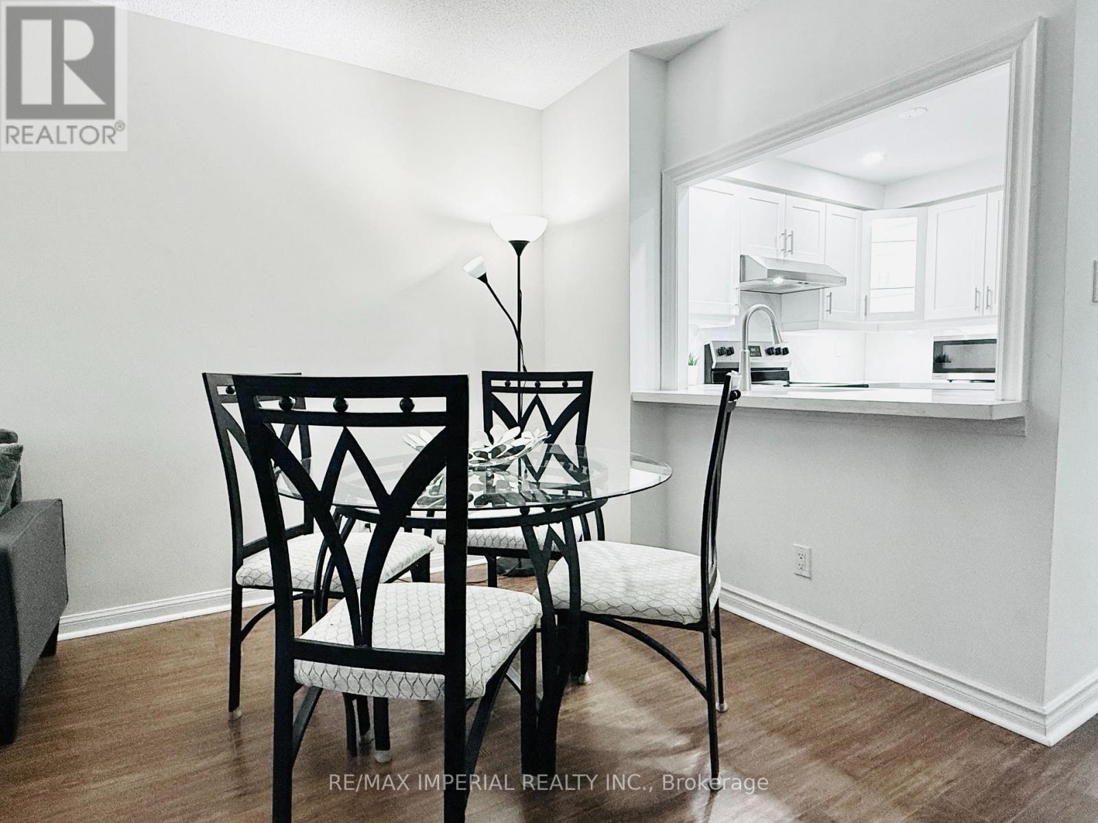 410 - 24 Wellesley Street W, Toronto, Ontario  M4Y 2X6 - Photo 17 - C12956730