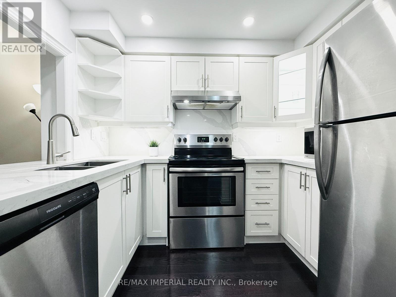 410 - 24 Wellesley Street W, Toronto, Ontario  M4Y 2X6 - Photo 19 - C12956730