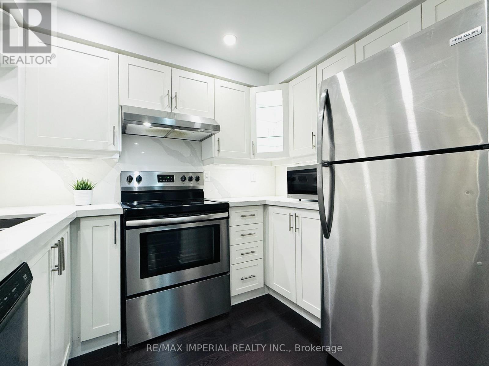 410 - 24 Wellesley Street W, Toronto, Ontario  M4Y 2X6 - Photo 20 - C12956730