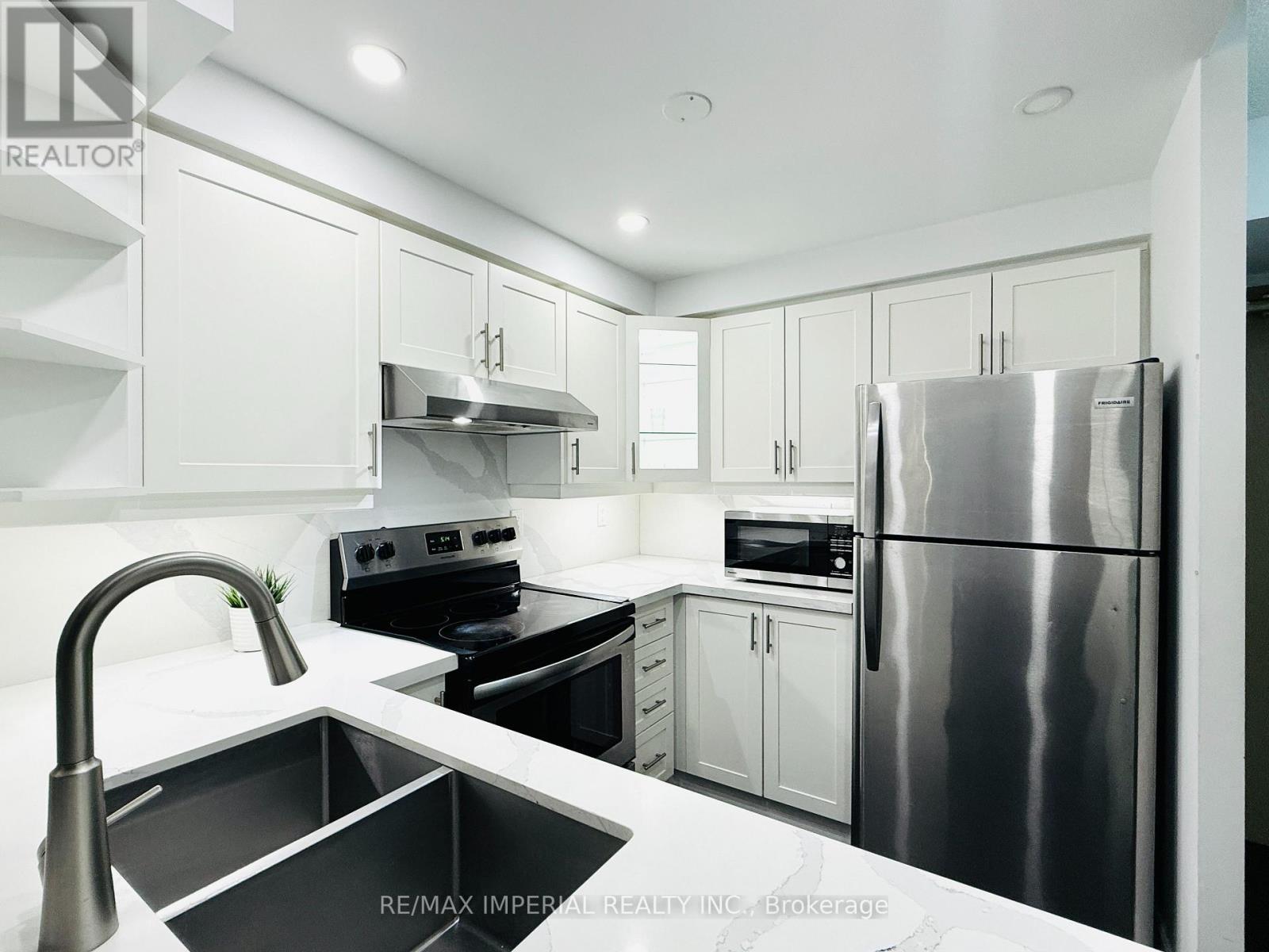 410 - 24 Wellesley Street W, Toronto, Ontario  M4Y 2X6 - Photo 21 - C12956730