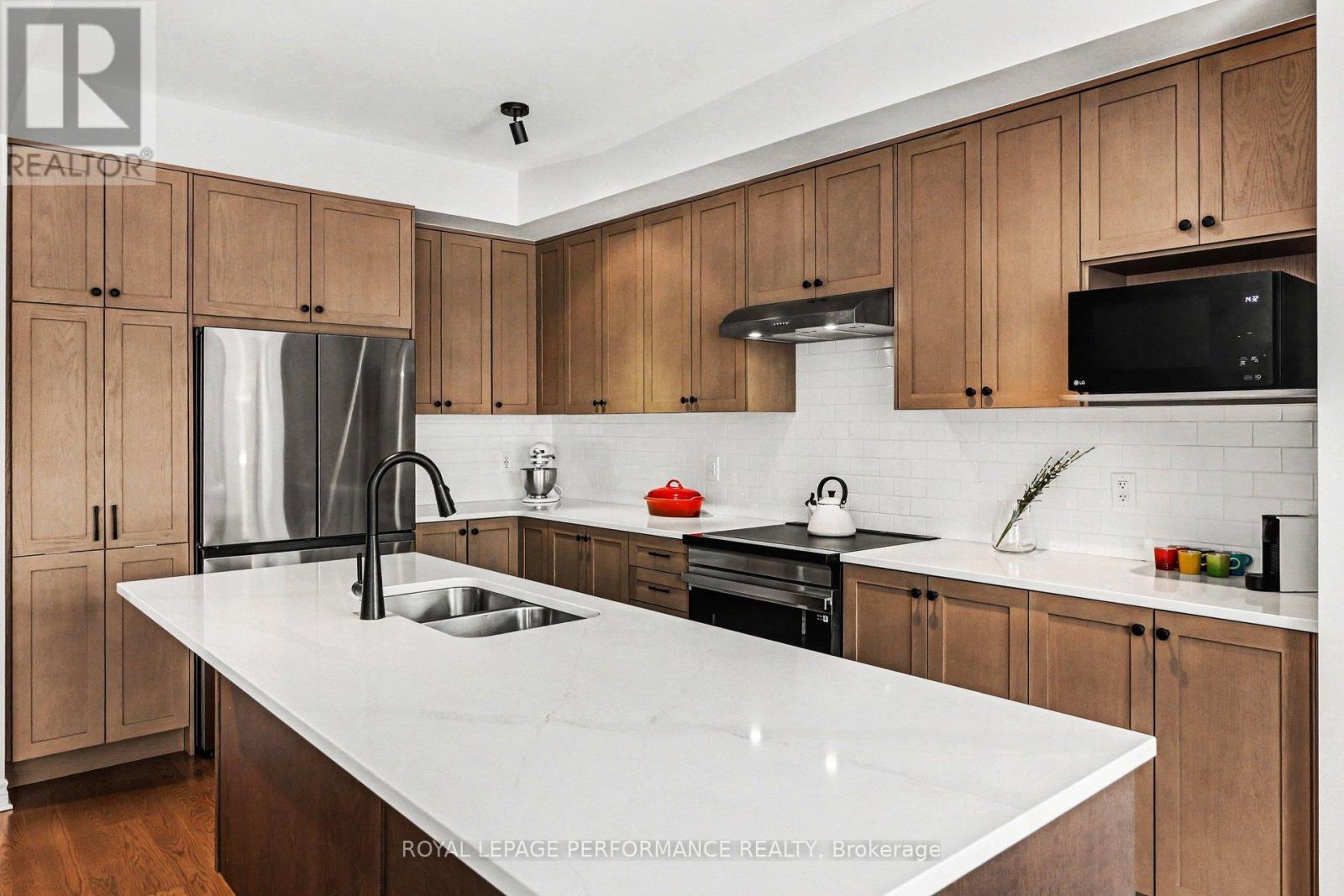 14 Academie Street, Russell, Ontario  K0A 1W0 - Photo 12 - X12956744