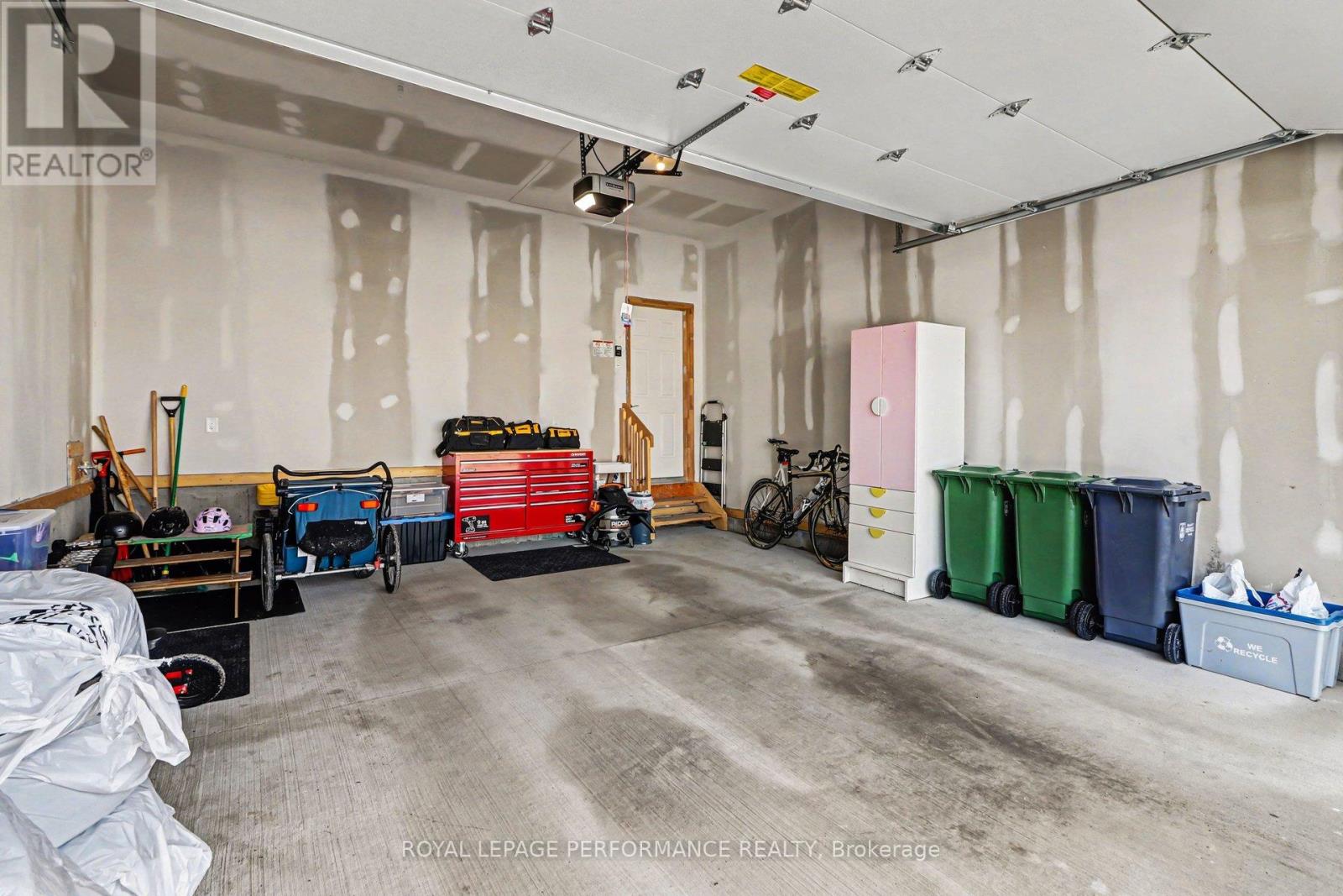 14 Academie Street, Russell, Ontario  K0A 1W0 - Photo 35 - X12956744