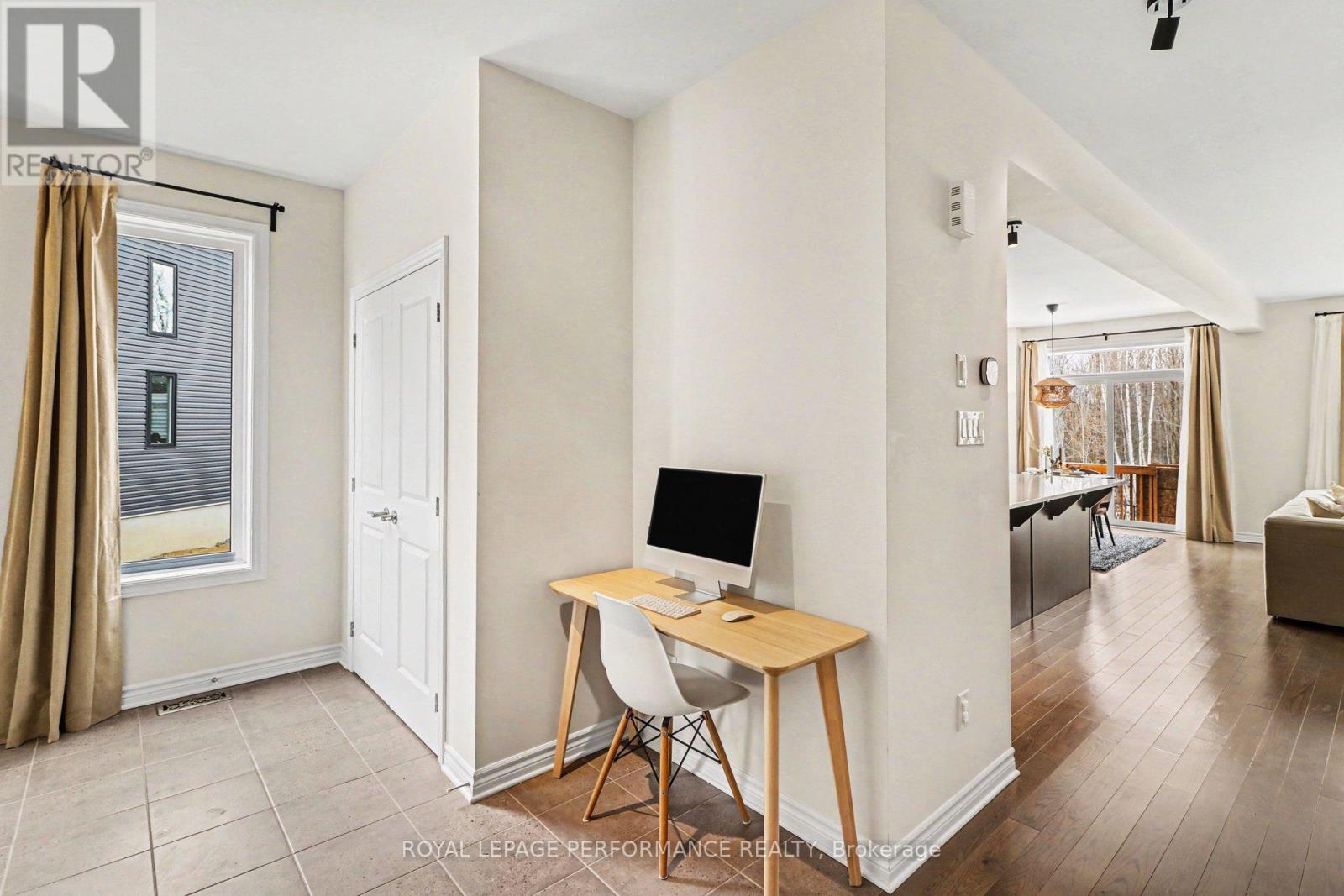 14 Academie Street, Russell, Ontario  K0A 1W0 - Photo 4 - X12956744