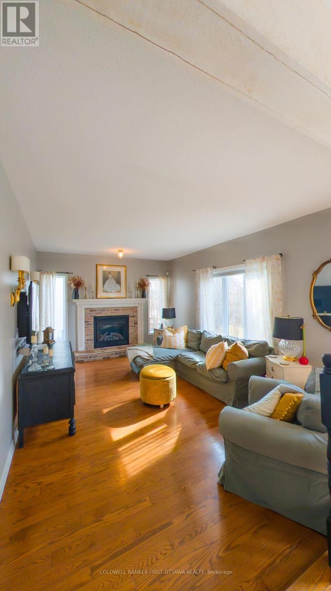 32 James Lewis Avenue, Ottawa, Ontario  K2S 1K5 - Photo 12 - X12956766