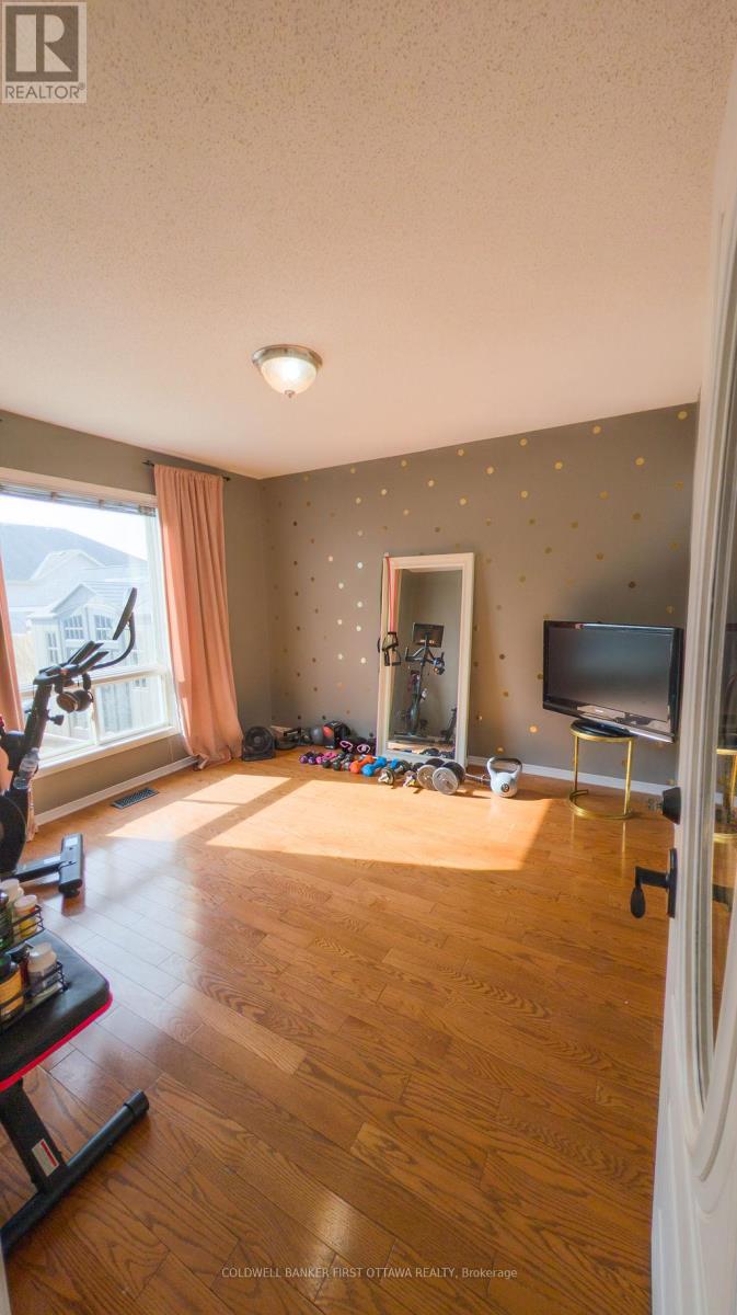32 James Lewis Avenue, Ottawa, Ontario  K2S 1K5 - Photo 14 - X12956766
