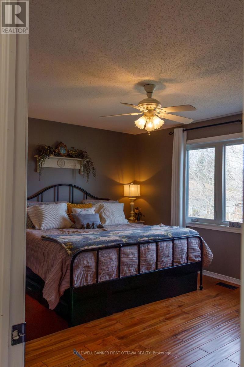 32 James Lewis Avenue, Ottawa, Ontario  K2S 1K5 - Photo 17 - X12956766