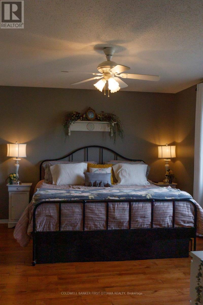 32 James Lewis Avenue, Ottawa, Ontario  K2S 1K5 - Photo 18 - X12956766