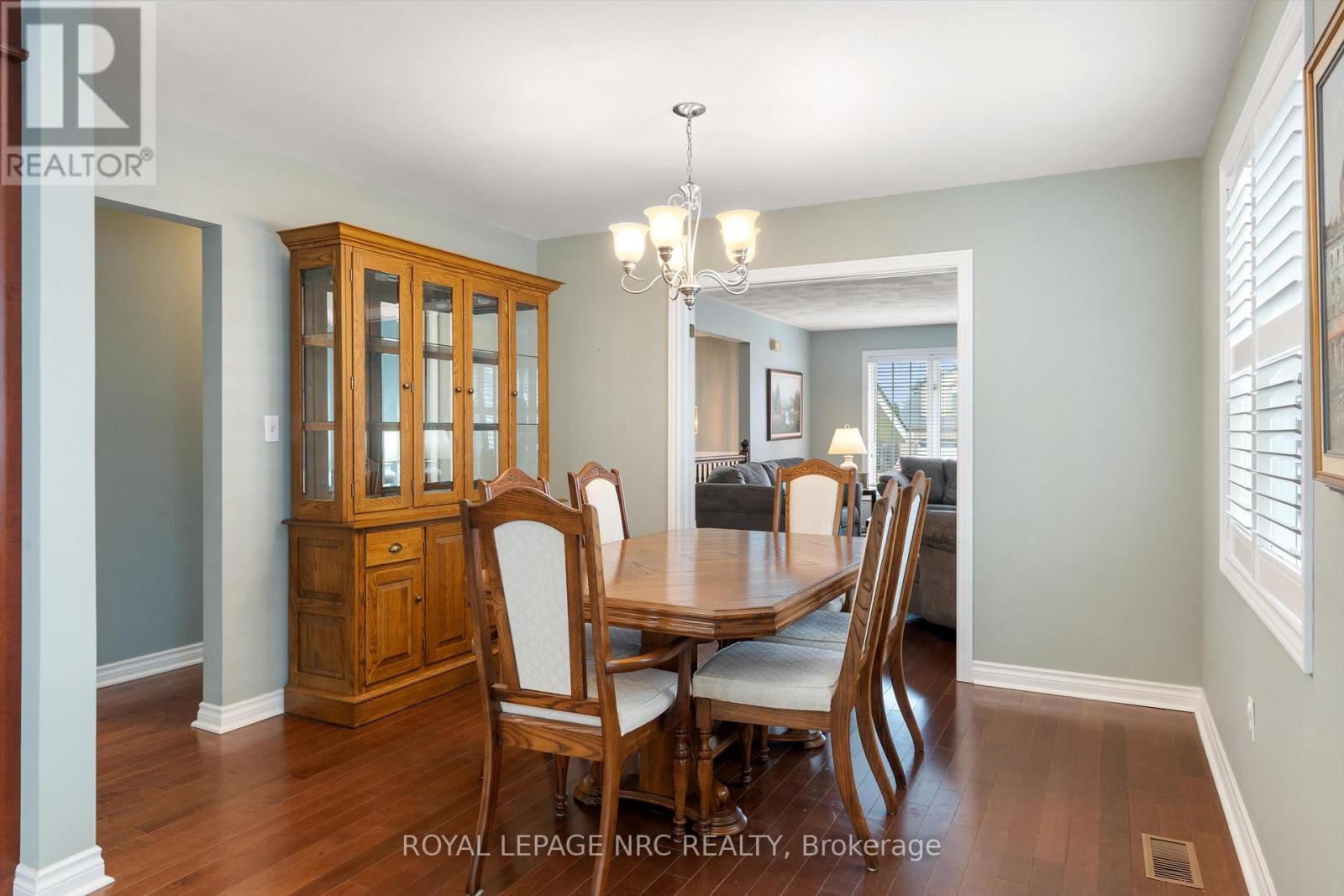 8 Dunbar Crescent, St. Catharines, Ontario  L2W 1A6 - Photo 10 - X12956722