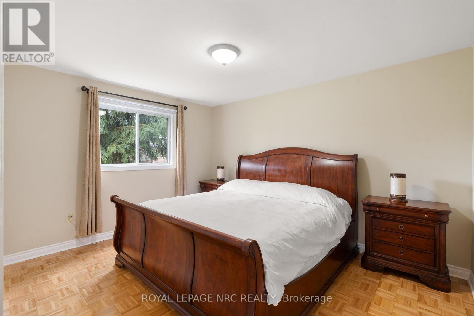 8 Dunbar Crescent, St. Catharines, Ontario  L2W 1A6 - Photo 21 - X12956722