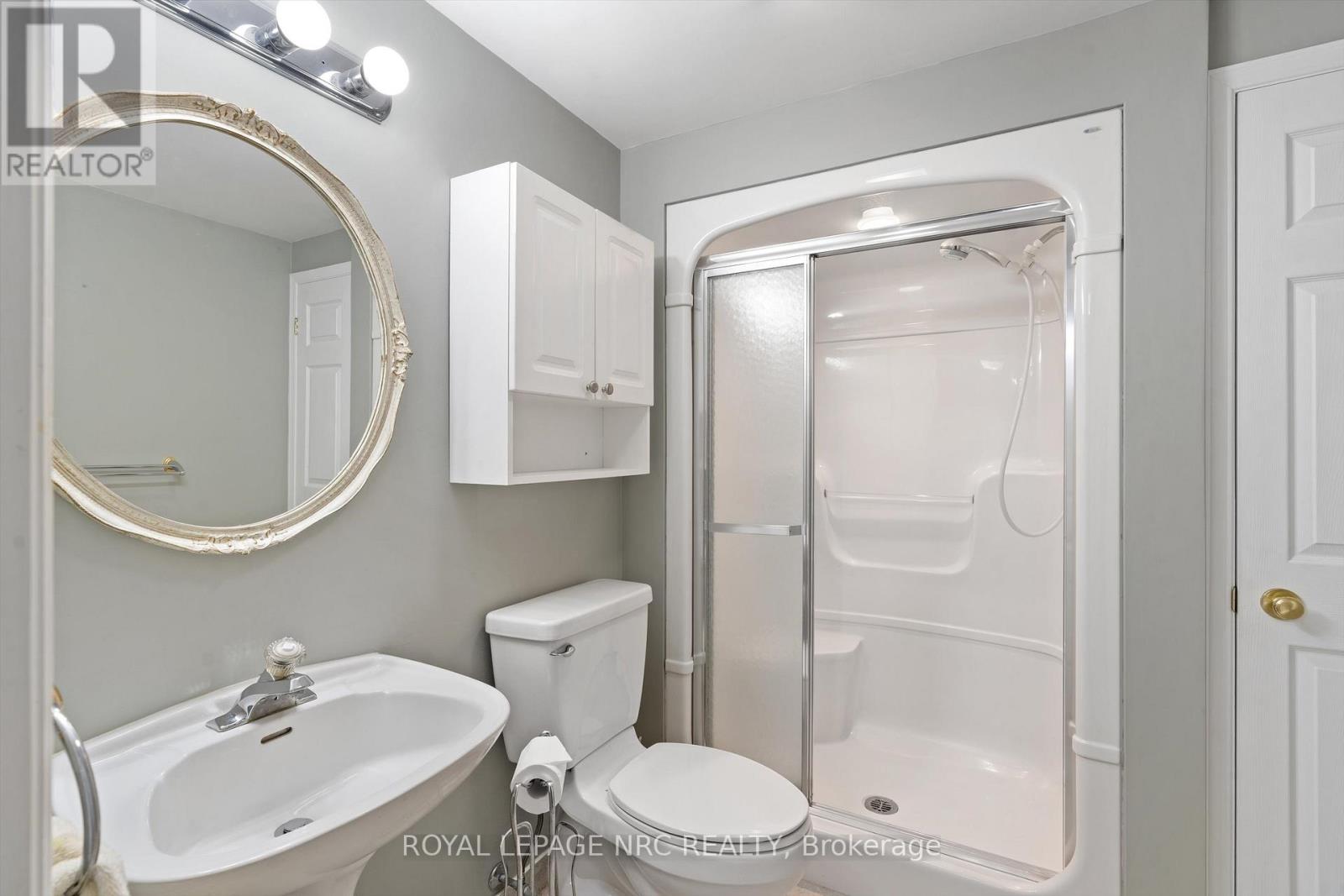 8 Dunbar Crescent, St. Catharines, Ontario  L2W 1A6 - Photo 34 - X12956722