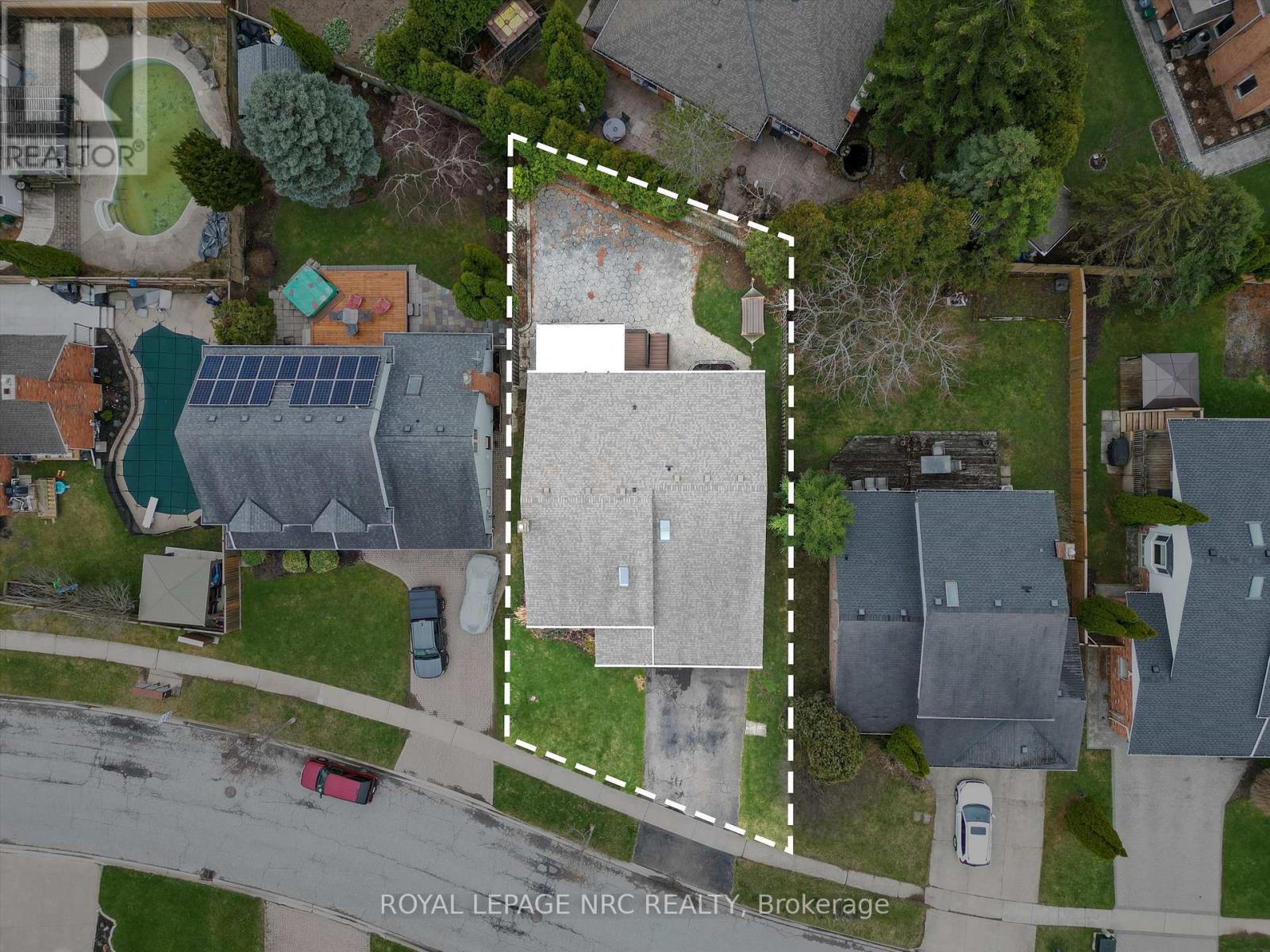 8 Dunbar Crescent, St. Catharines, Ontario  L2W 1A6 - Photo 42 - X12956722