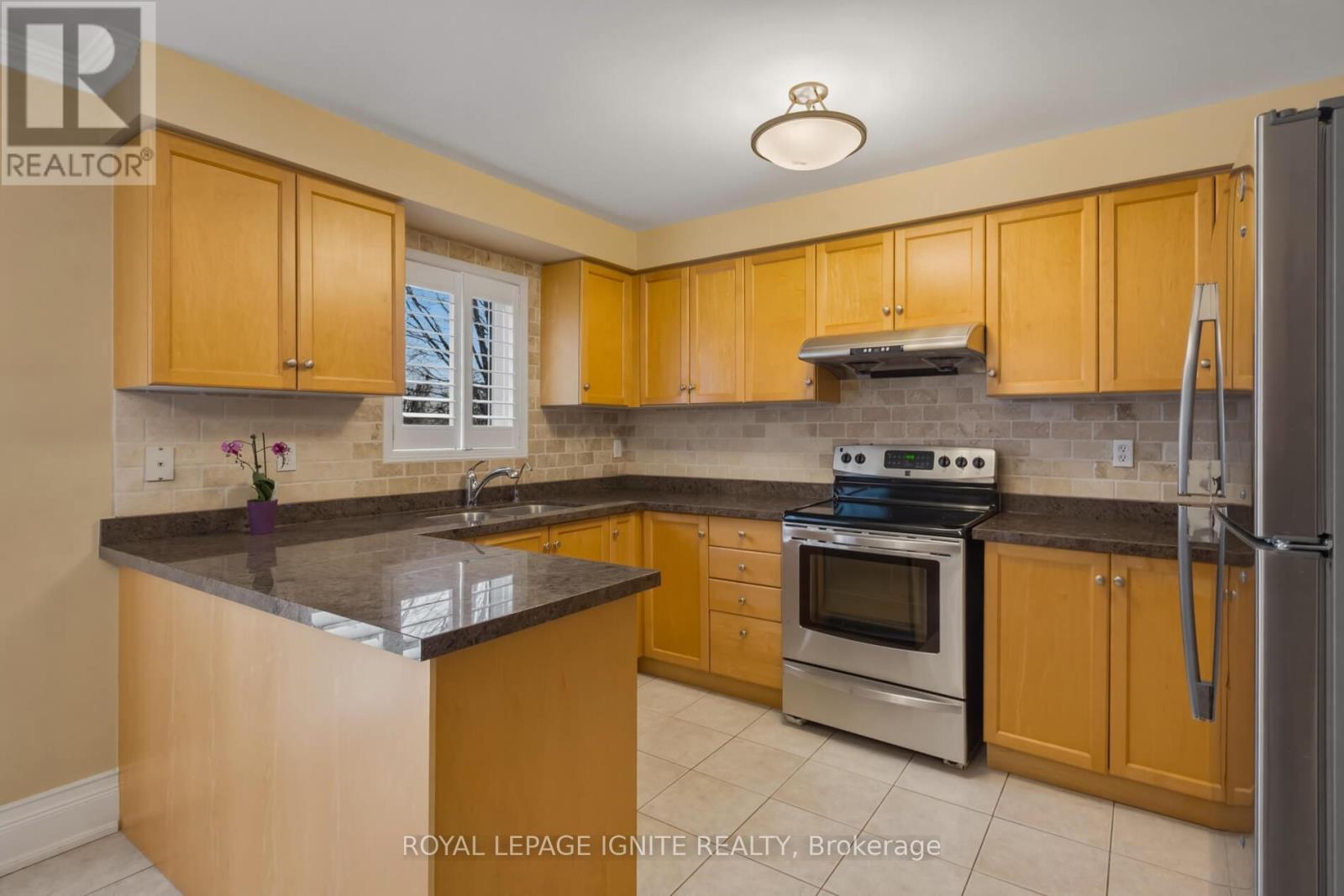 37 - 19 Foxchase Avenue, Vaughan, Ontario  L4L 9N1 - Photo 14 - N12952758