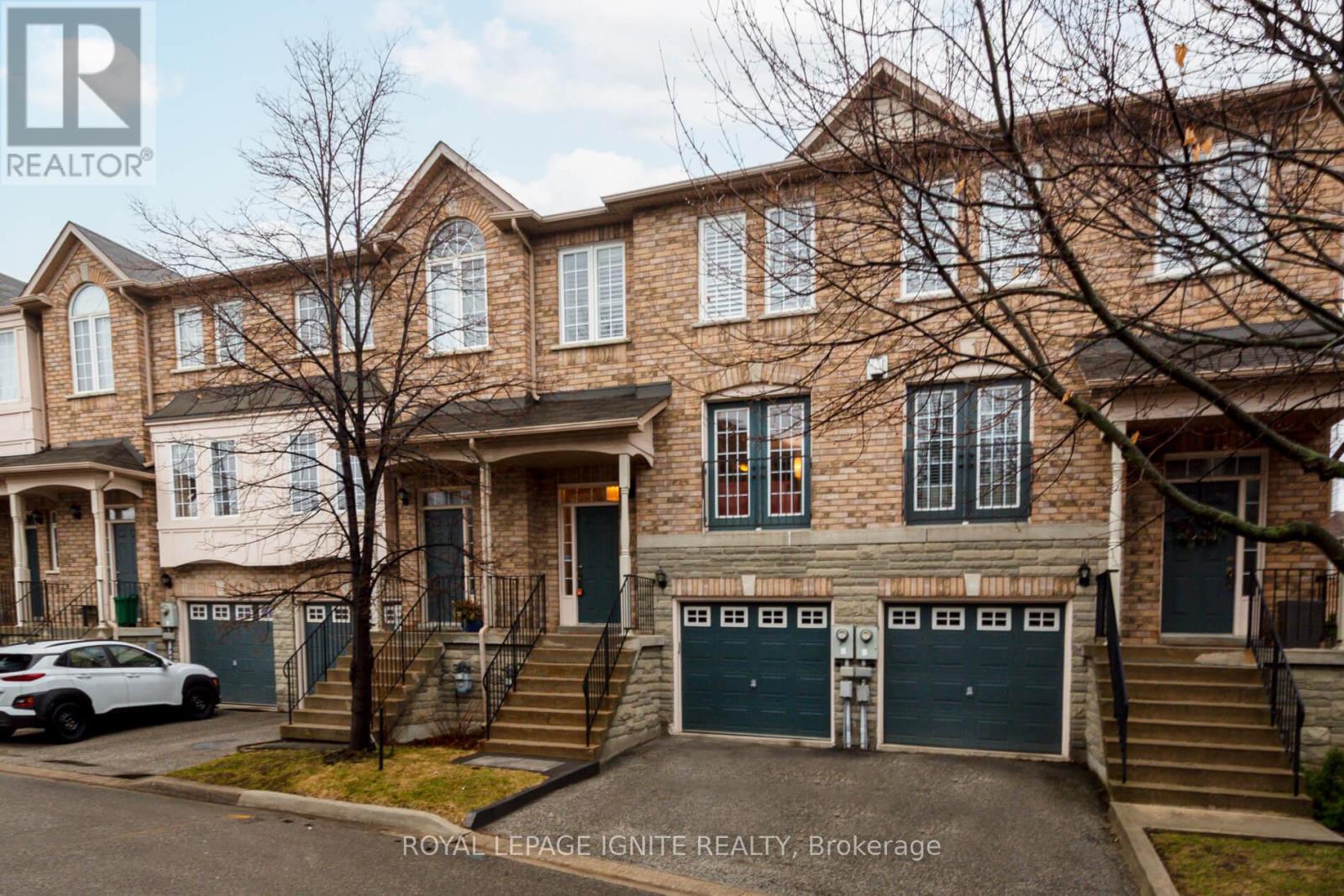 37 - 19 Foxchase Avenue, Vaughan, Ontario  L4L 9N1 - Photo 2 - N12952758