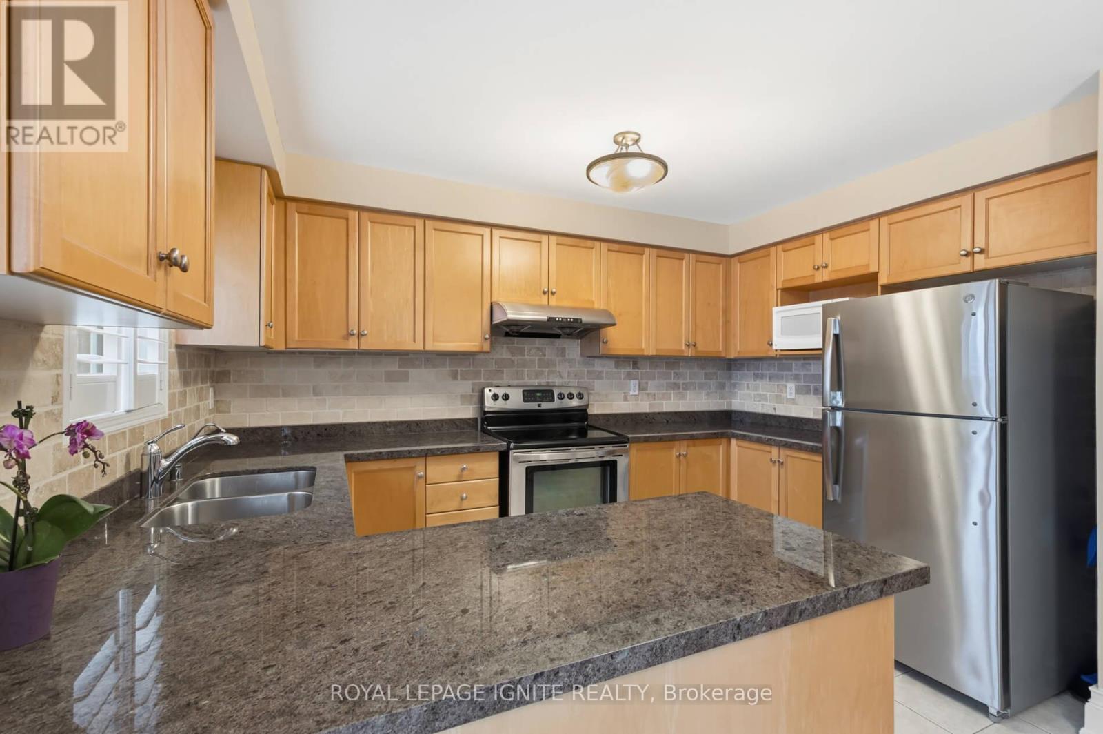 37 - 19 Foxchase Avenue, Vaughan, Ontario  L4L 9N1 - Photo 15 - N12952758