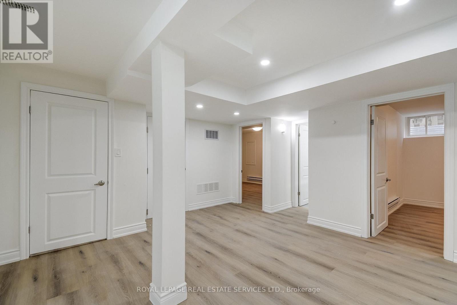 Lower - 277 Mississaga Street, Oakville, Ontario  L6L 6J8 - Photo 18 - W12956726