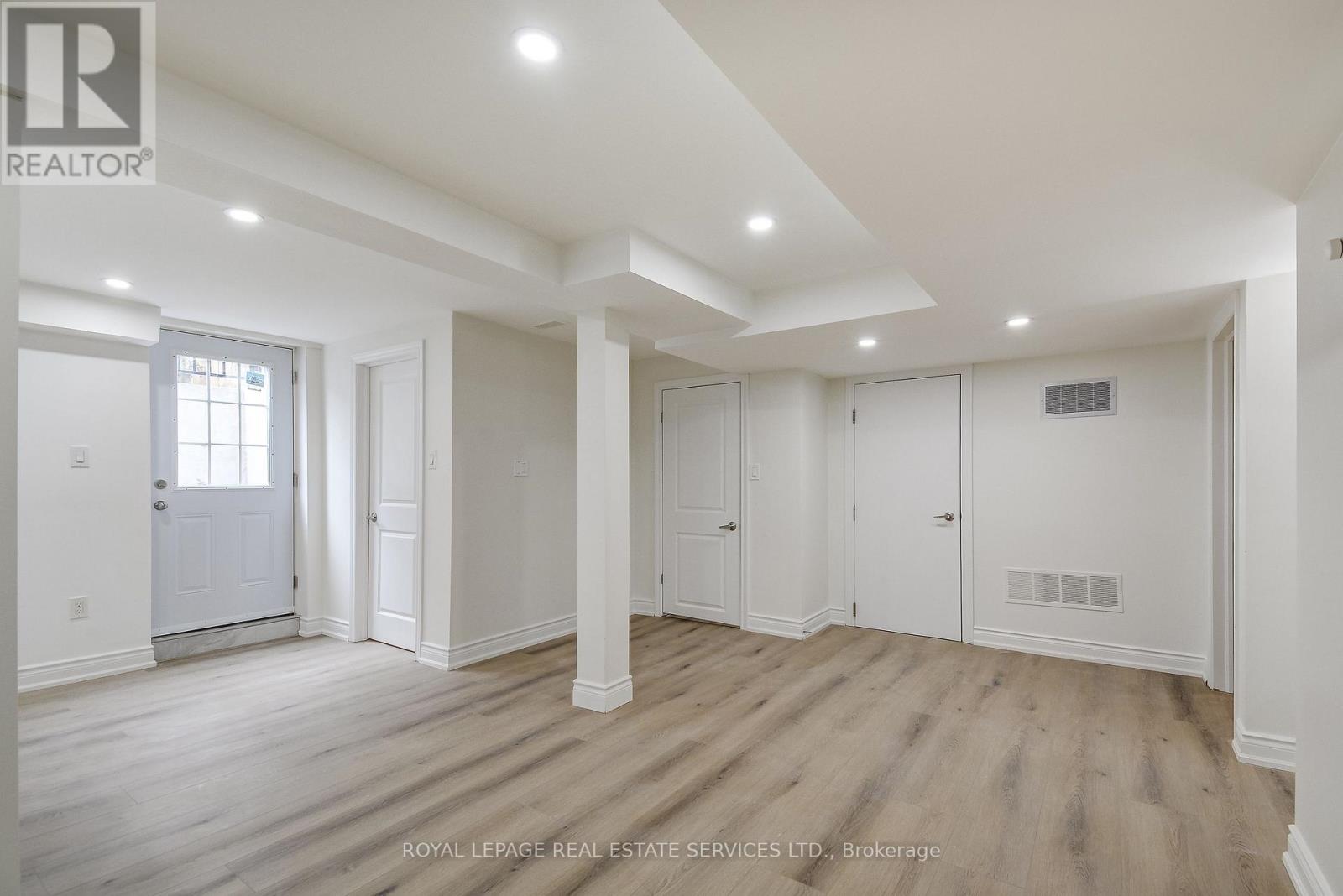 Lower - 277 Mississaga Street, Oakville, Ontario  L6L 6J8 - Photo 22 - W12956726