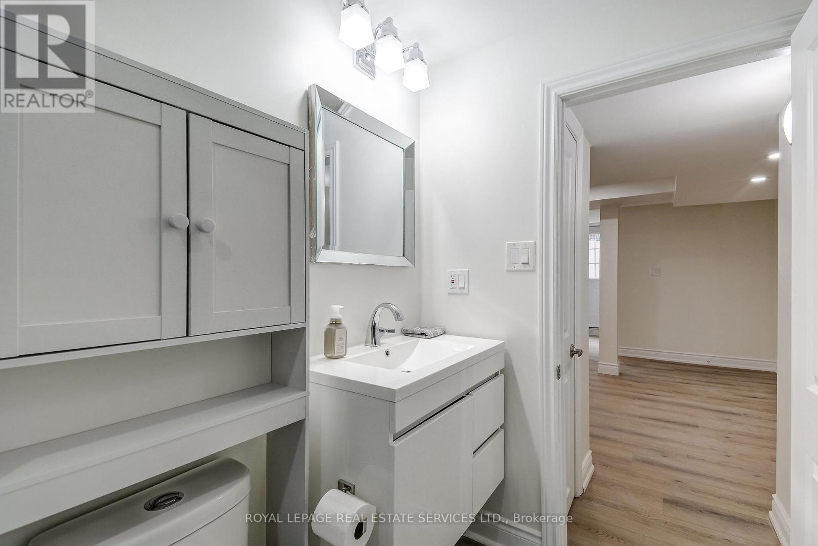 Lower - 277 Mississaga Street, Oakville, Ontario  L6L 6J8 - Photo 27 - W12956726