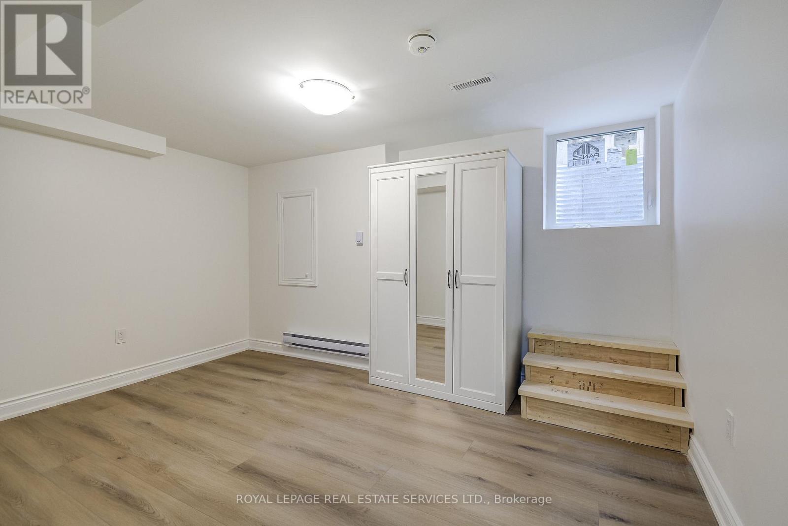 Lower - 277 Mississaga Street, Oakville, Ontario  L6L 6J8 - Photo 30 - W12956726