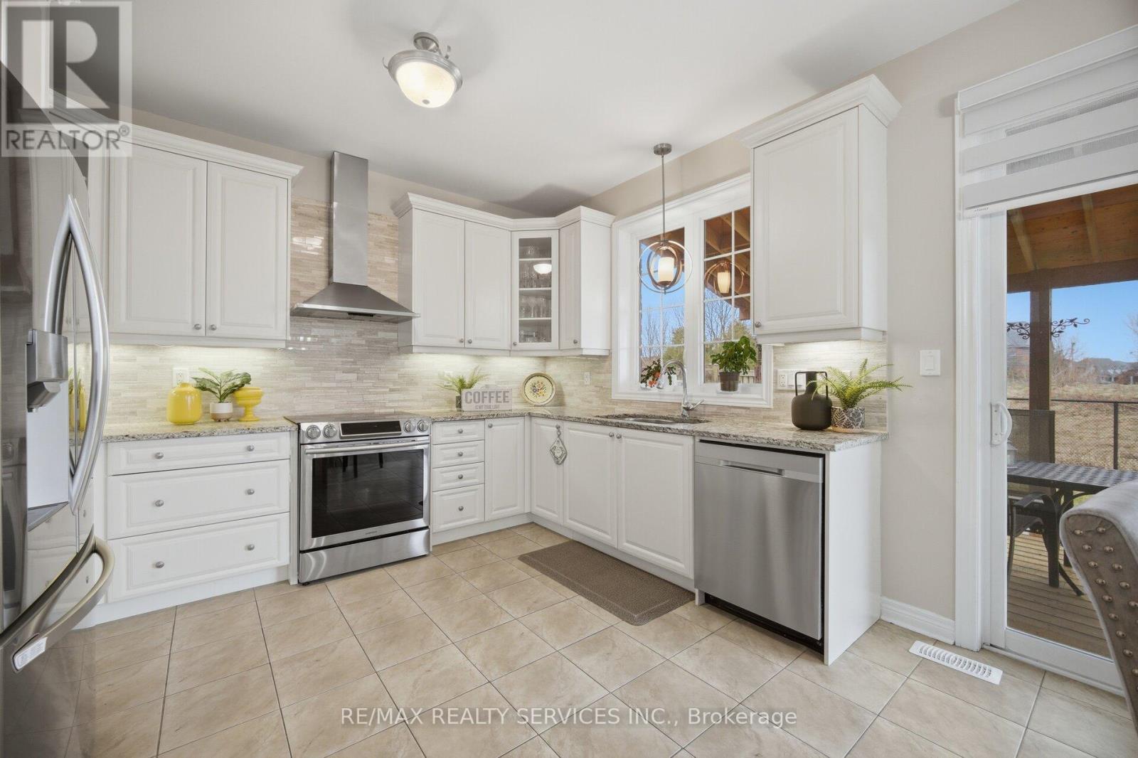 23 Twistleton Street, Caledon, Ontario  L7C 3V9 - Photo 16 - W12956728